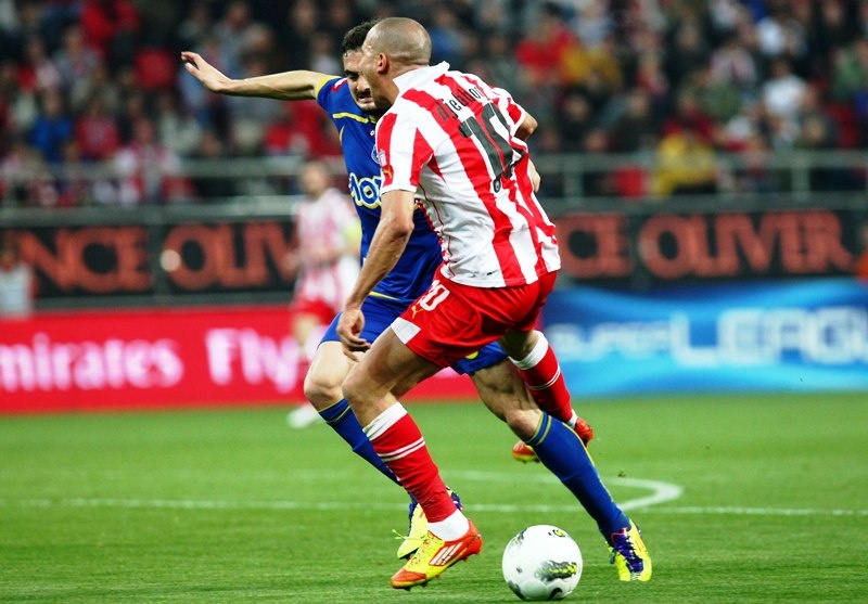 Ερυθρόλευκη... μαγεία by... Κέβιν Μιραλάς (photos+videos)