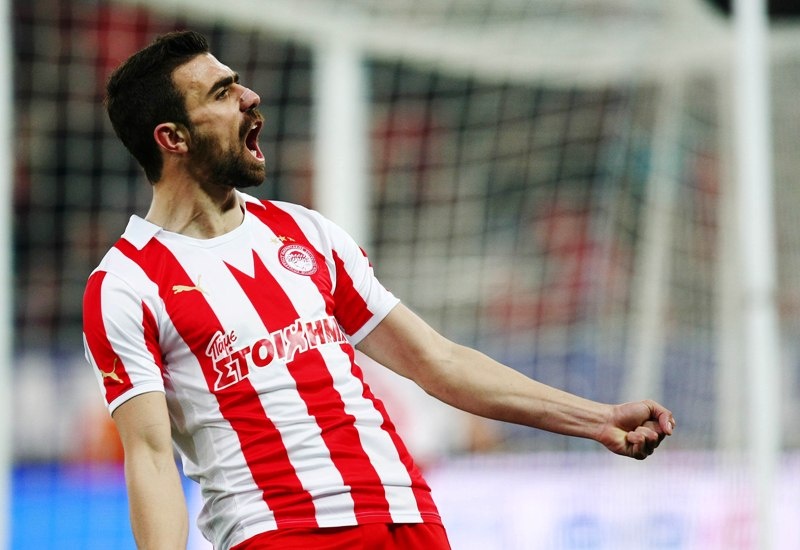 Ερυθρόλευκη... μαγεία by... Κέβιν Μιραλάς (photos+videos)