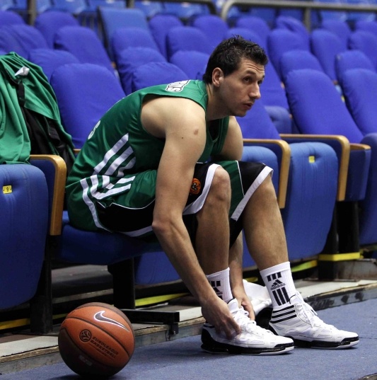 Ασφυκτικό πρεσάρισμα στους πρωταθλητές (photos)