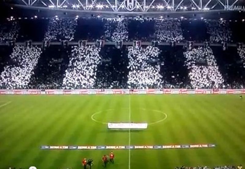 Οι τιφόζι της Γιούβε, το coreo και το 28-29