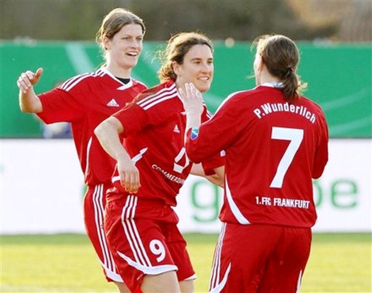 «Κρέμασε» τα παπούτσια της η Πρινζ!