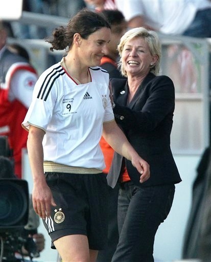 «Κρέμασε» τα παπούτσια της η Πρινζ!