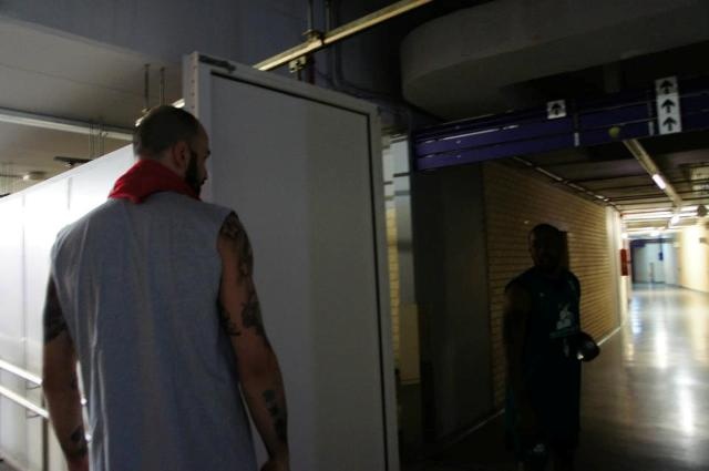 Αντίπαλοι μόνο στο παρκέ Μακ Κάλεμπ, Άντιτς