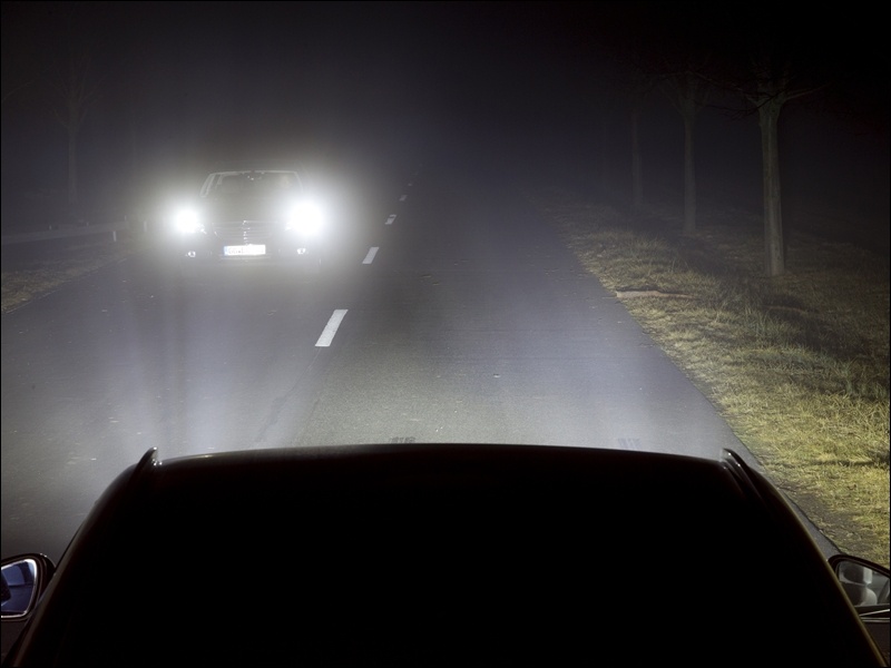 Opel: Επανάσταση στα φώτα