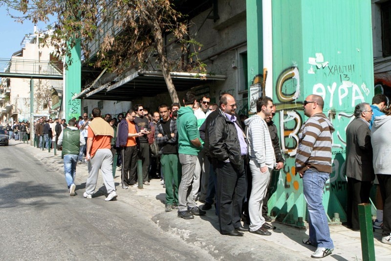 Τρέλα για μια θέση στο κλειστό του ΟΑΚΑ!