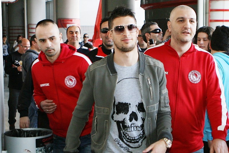 Λατρεία για Μιραλάς στο Red Store (photos+videos)