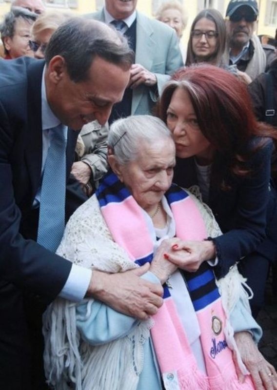 Η υπεραιωνόβια οπαδός της Ίντερ!