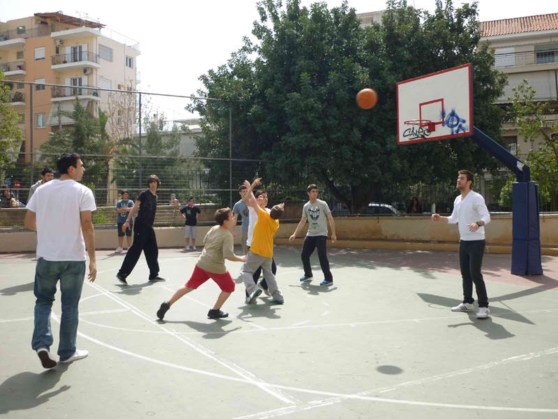 Έπαιξαν μπάσκετ με τον Ολυμπιακό (photos)
