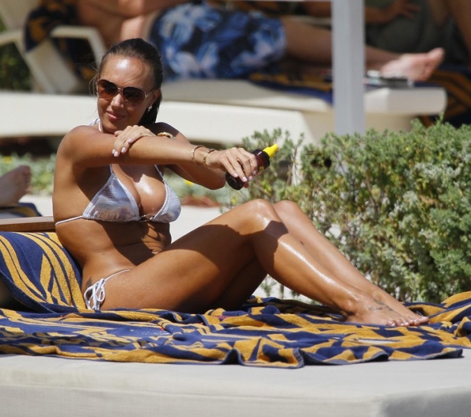 Ταμάρα Έκλεστοουν: Θέλω να ποζάρω για το Playboy (photos+videο)