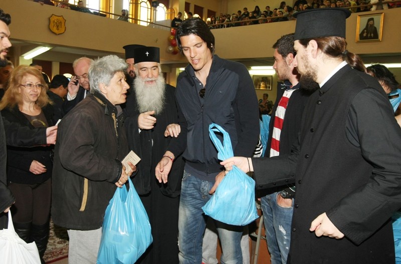 Το κοινωνικό πρόσωπο του Ολυμπιακού (photos)
