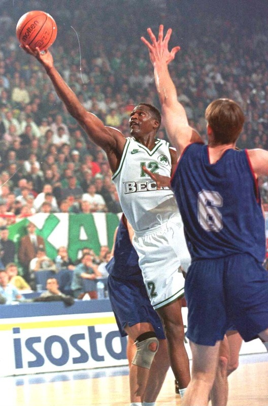 Η αρχή της «πράσινης» δυναστείας (photos+videos)