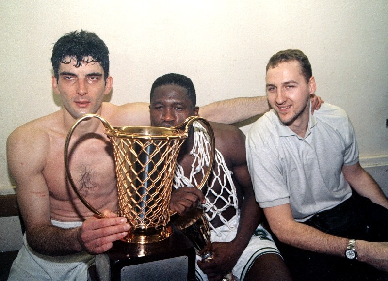 Η αρχή της «πράσινης» δυναστείας (photos+videos)