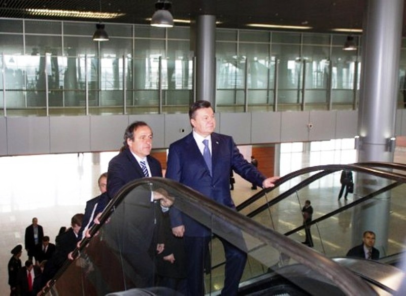 Εγκαινίασε σταθμό αεροδρομίου ο Πλατινί