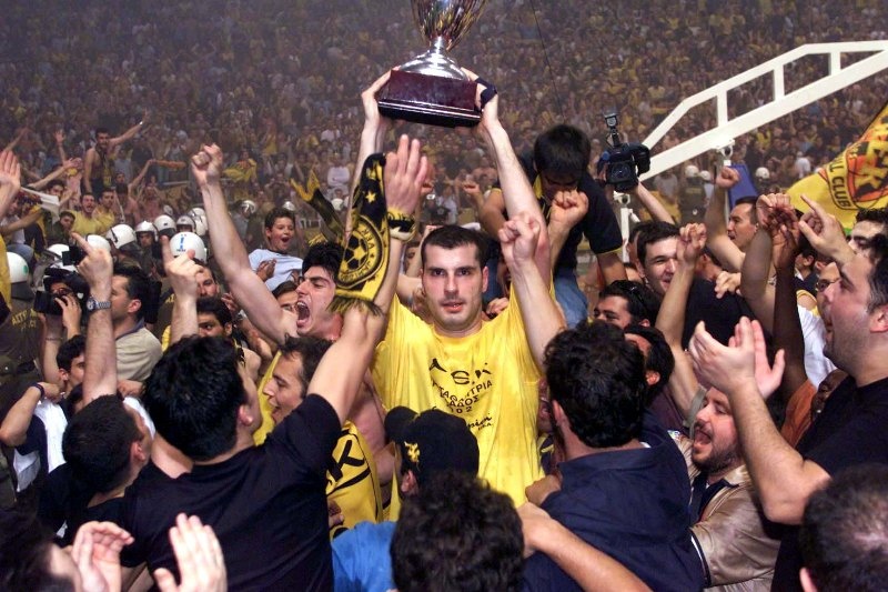 «Βασίλισσα» και στο μπάσκετ (photos+videos)