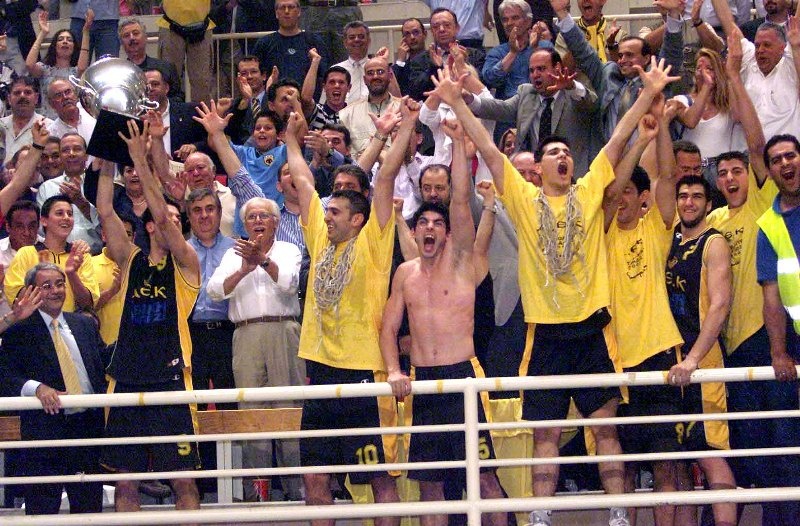 «Βασίλισσα» και στο μπάσκετ (photos+videos)