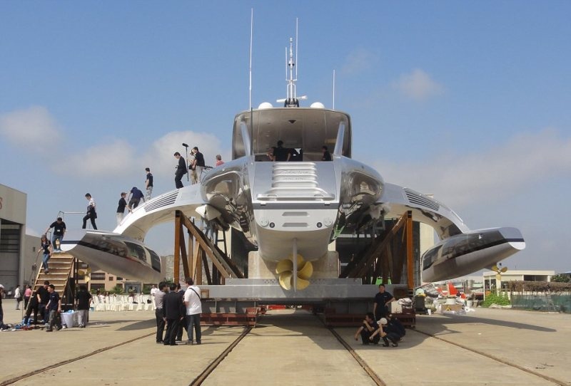 Όταν το «έχω και κότερο, πάμε μια βόλτα;» αποκτά νόημα…