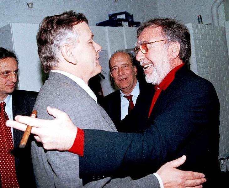 Η αρχή του... θρύλου του Σωκράτη Κόκκαλη (photos)