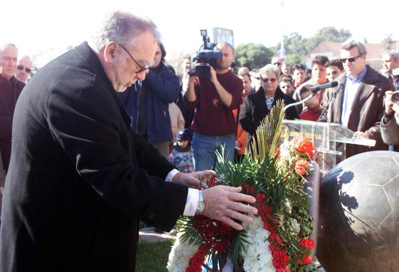Η αρχή του... θρύλου του Σωκράτη Κόκκαλη (photos)