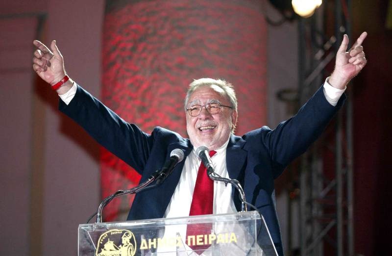 Η αρχή του... θρύλου του Σωκράτη Κόκκαλη (photos)