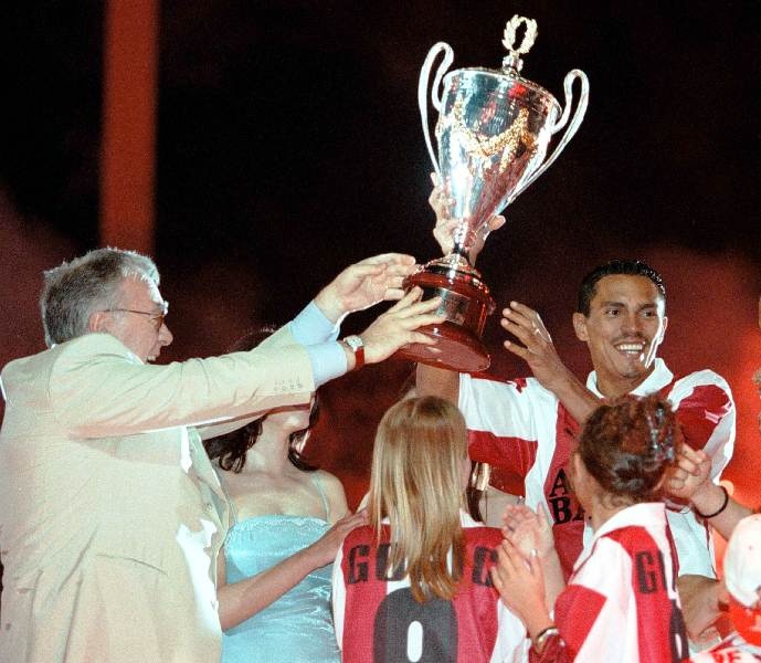 Η αρχή του... θρύλου του Σωκράτη Κόκκαλη (photos)