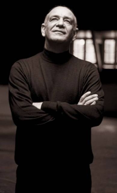 «Έφυγε» ο Δημήτρης Μητροπάνος (photos+videos)