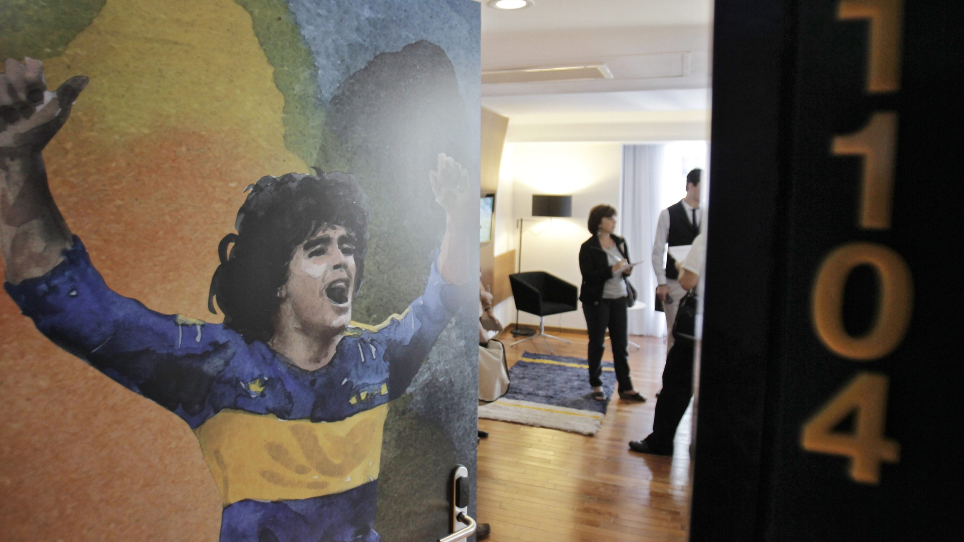 «Εμίρης» στην έρημο του Μπαχρέιν ο Χάμιλτον