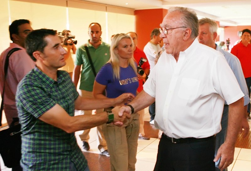 Βαλβέρδε: Ο… αυτονομιστής που «έκλεψε» τις «ερυθρόλευκες» καρδιές (photos+videos)