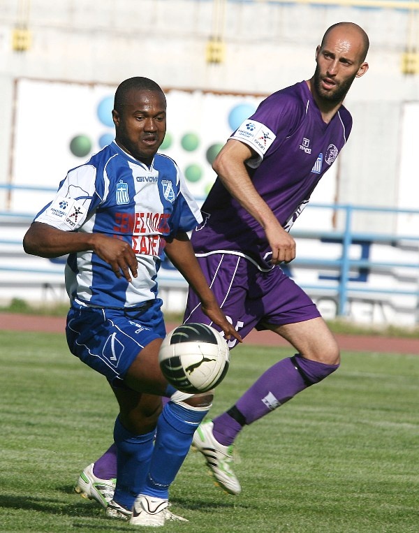 Στα… ψαχνά η Καλλιθέα, 2-1 τον Ηρακλή