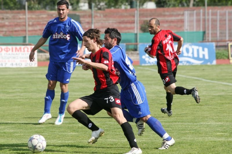 Εύκολα η Καλαμαριά την Κρανούλα και οι ευχές στον νιόπαντρο (photos)