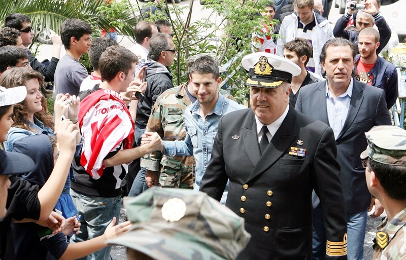 Αποθέωση για Ολυμπιακό στο Πολεμικό Ναυτικό (photos+videos)