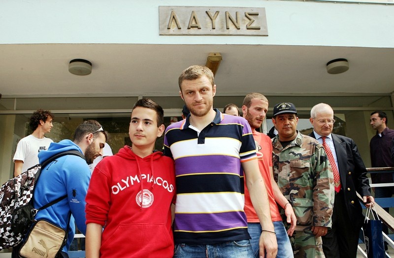 Αποθέωση για Ολυμπιακό στο Πολεμικό Ναυτικό (photos+videos)