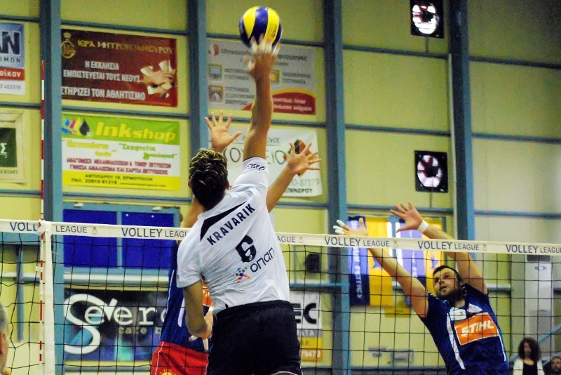 Ο Φοίνικας Σύρου ισοφάρισε σε 2-2 τον Ηρακλή