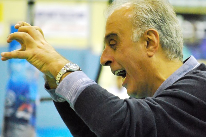 Ο Φοίνικας Σύρου ισοφάρισε σε 2-2 τον Ηρακλή