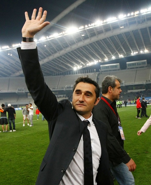 Αποθεωτικό αντίο σε Βαλβέρδε (photos)