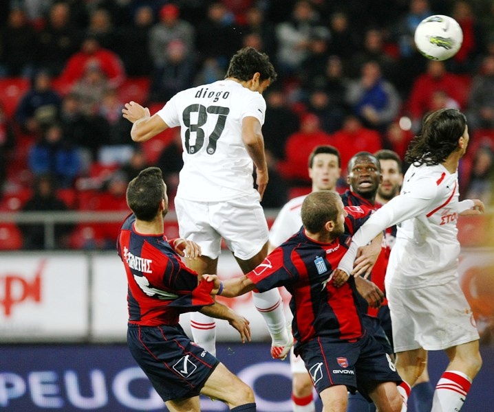 Βήμα ταχύ και... ερυθρόλευκο προς το κύπελλο! (photos)