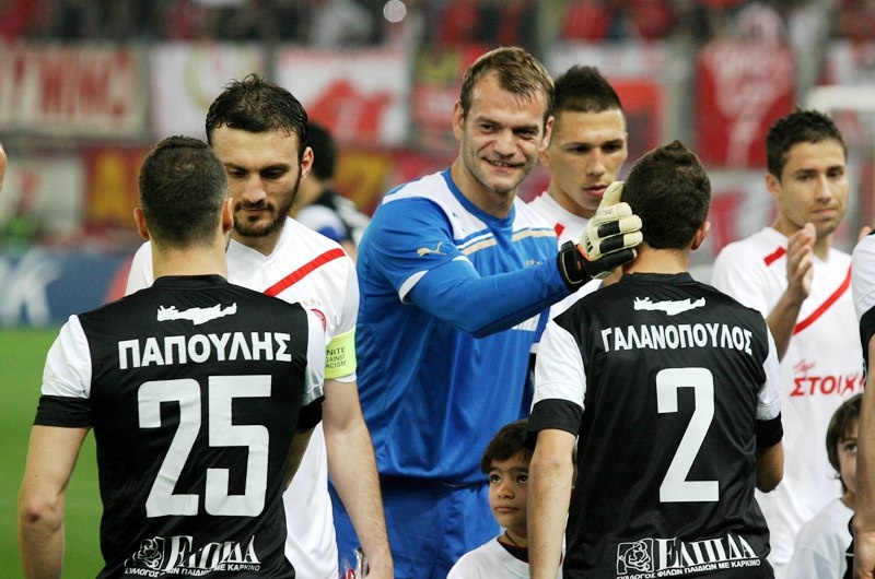 Βήμα ταχύ και... ερυθρόλευκο προς το κύπελλο! (photos)