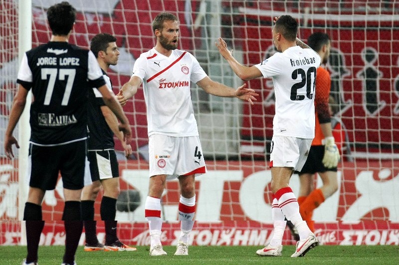 Βήμα ταχύ και... ερυθρόλευκο προς το κύπελλο! (photos)