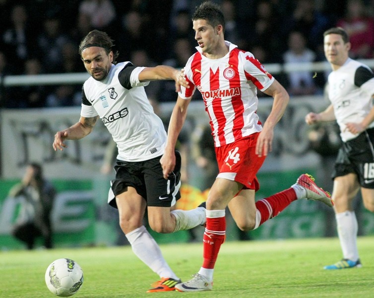 Βήμα ταχύ και... ερυθρόλευκο προς το κύπελλο! (photos)