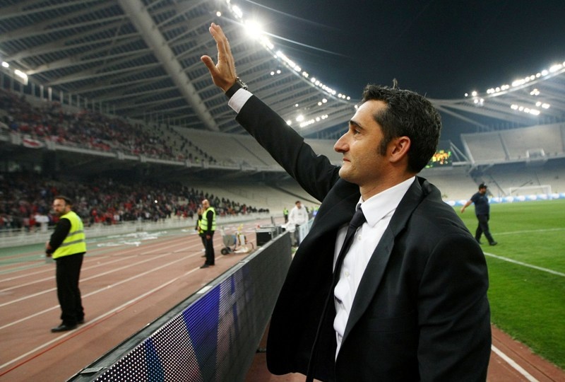 Αποθεωτικό αντίο σε Βαλβέρδε (photos)