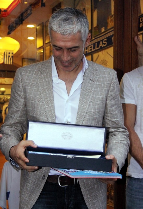Νικοπολίδης στο Onsports: «Φαβορί ο Ολυμπιακός αλλά αυτό δε δίνει κούπα…» (photos+videos)