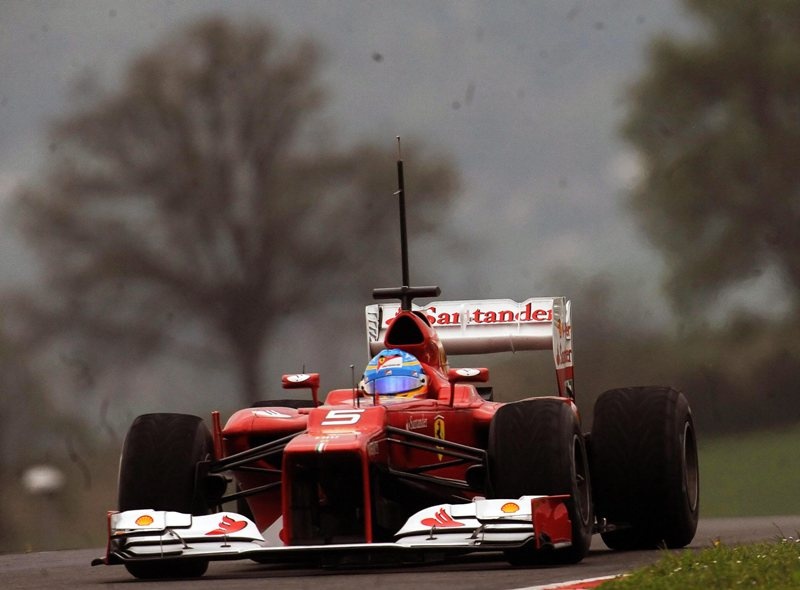 Ταχύτερος ο Αλόνσο στο Μουτζέλο