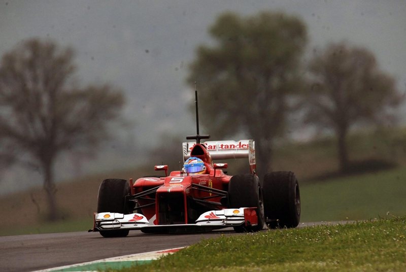 Ταχύτερος ο Αλόνσο στο Μουτζέλο