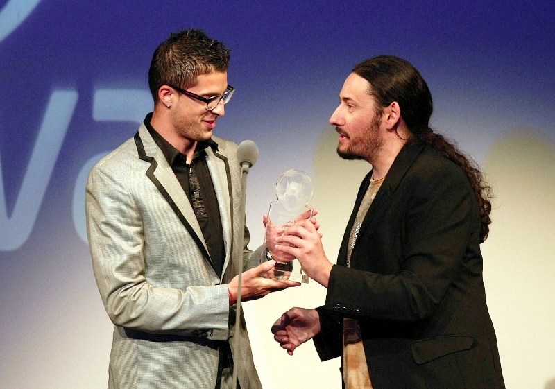 Ερυθρόλευκα τα βραβεία της Nova (photos+videos)