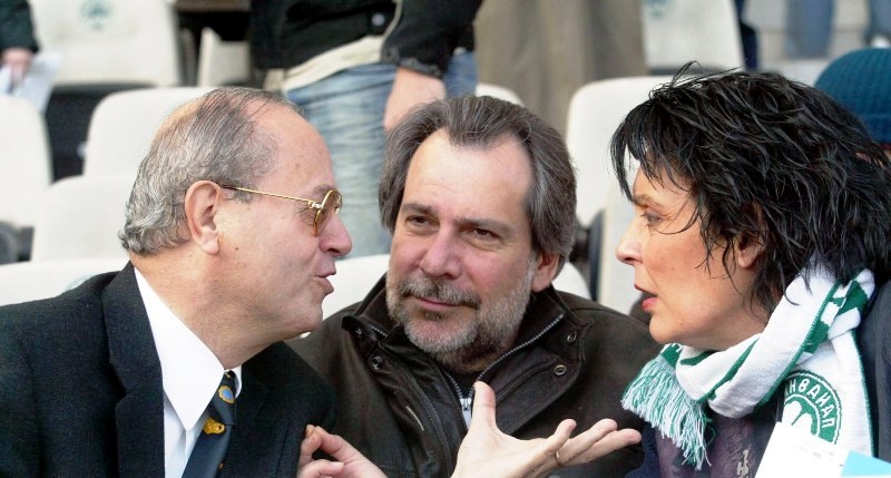 Εκλογές 2012: Πολιτικοί στο γήπεδο, σαν να λέμε «επικίνδυνες αποστολές»! (photos)