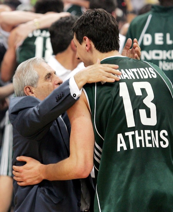 Χρόνια πολλά Δημήτρη Διαμαντίδη! (photos+videos)