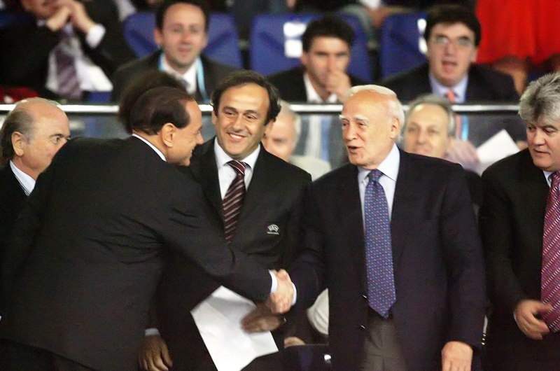 Εκλογές 2012: Πολιτικοί στο γήπεδο, σαν να λέμε «επικίνδυνες αποστολές»! (photos)