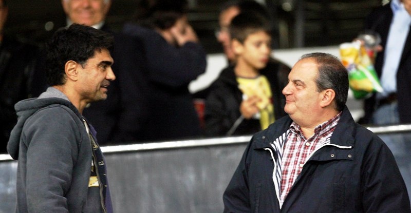 Εκλογές 2012: Πολιτικοί στο γήπεδο, σαν να λέμε «επικίνδυνες αποστολές»! (photos)