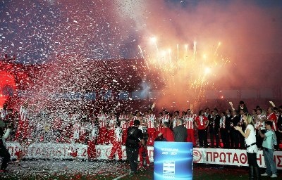 Οι φιέστες του «αυτοκράτορα» Ολυμπιακού! (videos+photos)