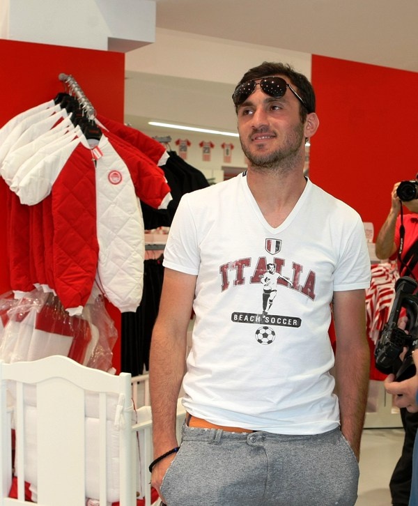 «Θα είμαστε και του χρόνου εδώ με το 4ο αστέρι στην φανέλα του Ολυμπιακού!» (videos+photos)