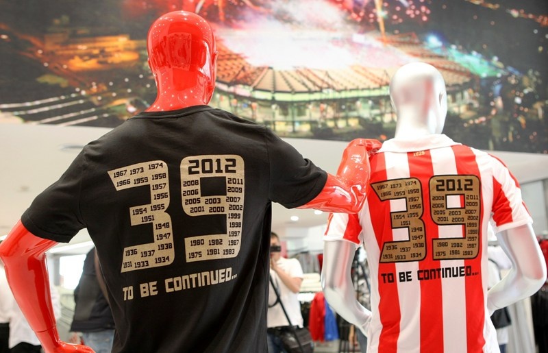 «Θα είμαστε και του χρόνου εδώ με το 4ο αστέρι στην φανέλα του Ολυμπιακού!» (videos+photos)